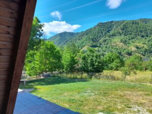 cazare pe valea lotrului